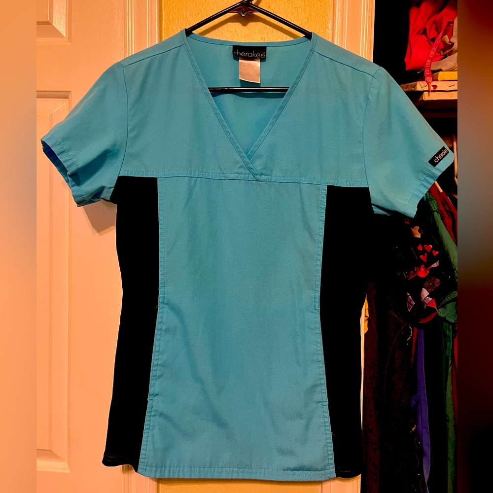 Scrub top